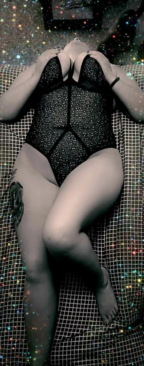 Catia Curves here! I am a very experienced 43(f) with huge natural 36JJ tits and plenty of curves to match. I'm [selling] my premade and custom pics and vids, sexting, camming, my used panties, GFE, Onlyfans, ratings and more! Come find me on Snapchat t