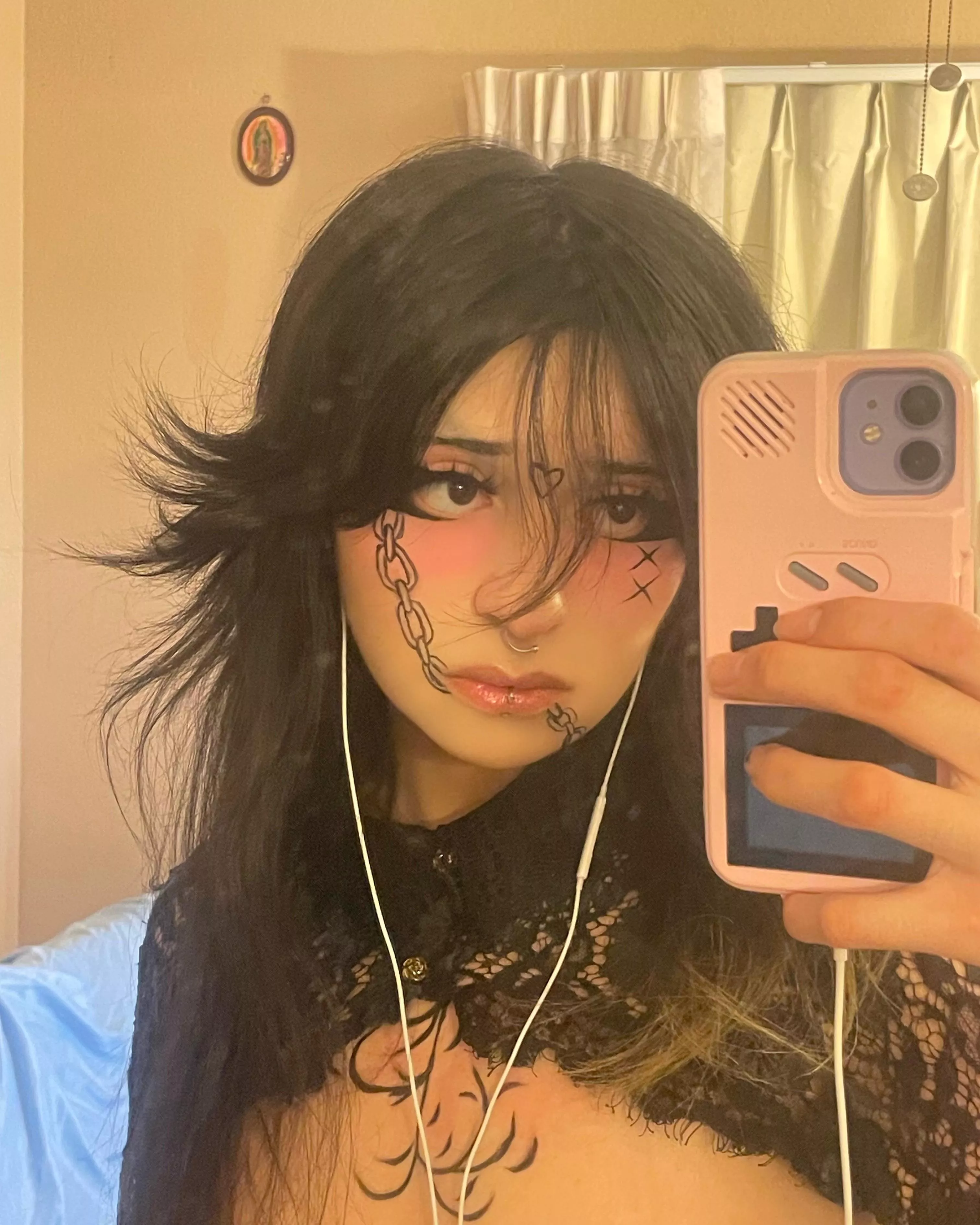 Chain makeup :3