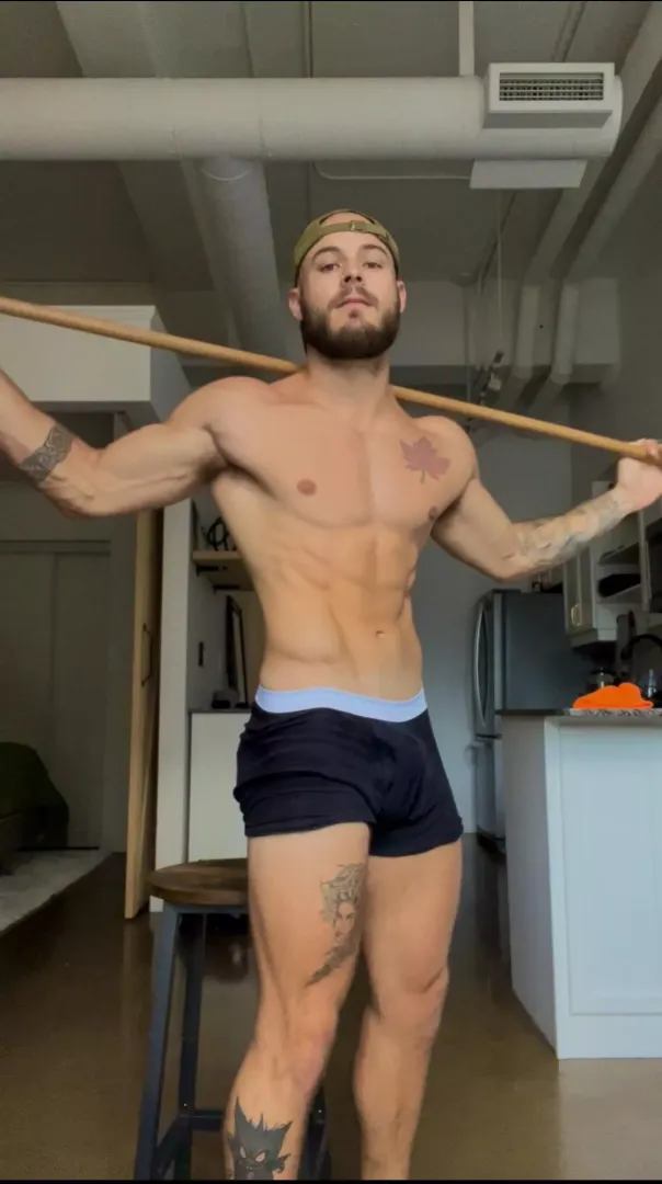 Chain me up like this