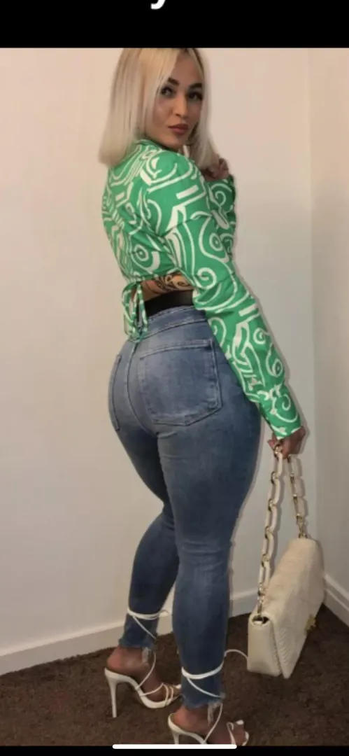 Chav in heels