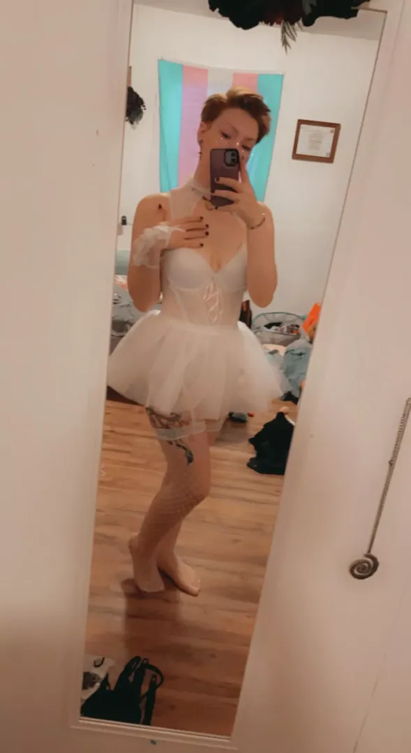 Check out my new outfittt! 🥰 (23 ftm/femboy)