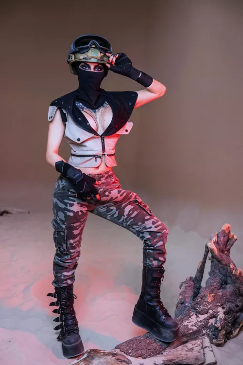 Check out the weapon of mASS destruction in my pants