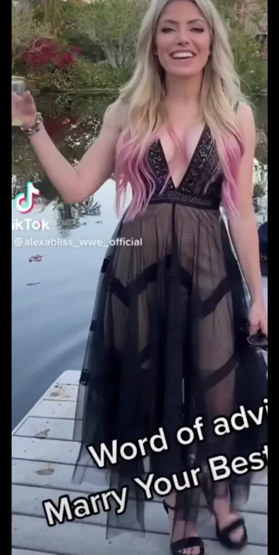 Cheeky Alexa bliss 👀