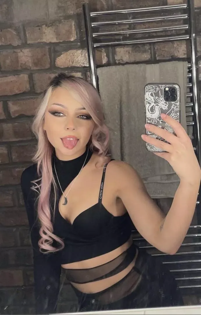 Cheeky Louise 😜