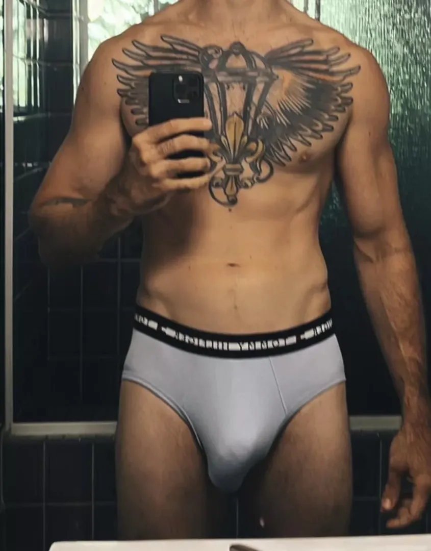 Cheeky mirror shot