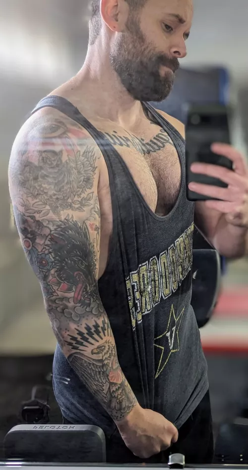 😎 chest flex