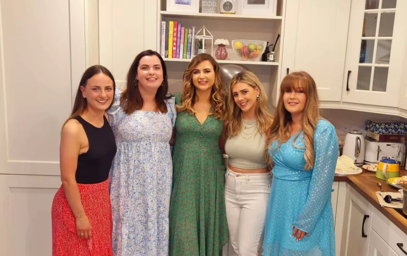 Childhood friends [5]