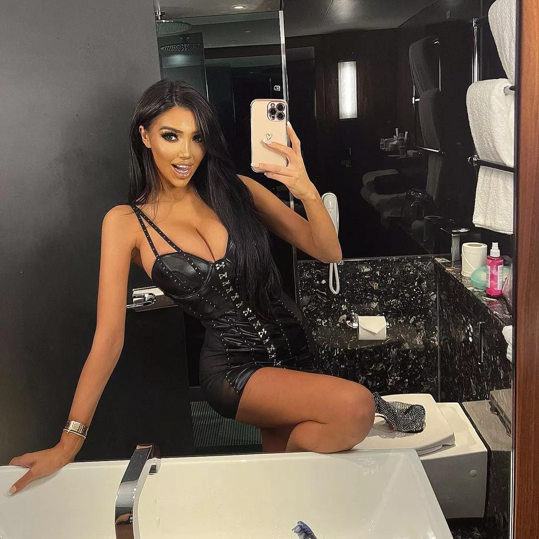 Chloe Khan