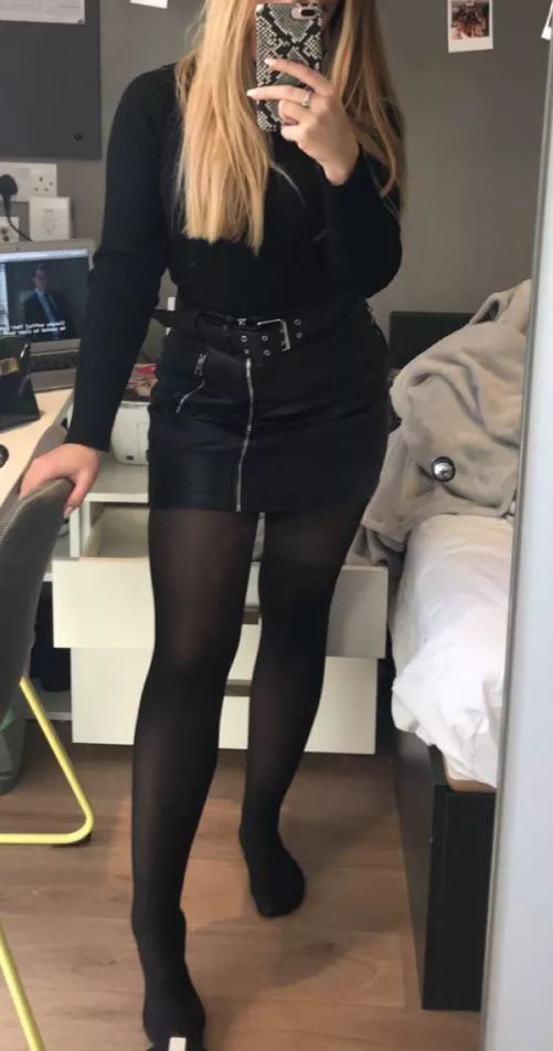 Chloe. Let me know if you wanna see more of her