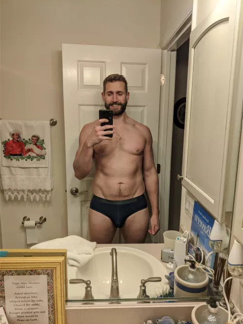 Christmas briefs, happy holidays 🎄