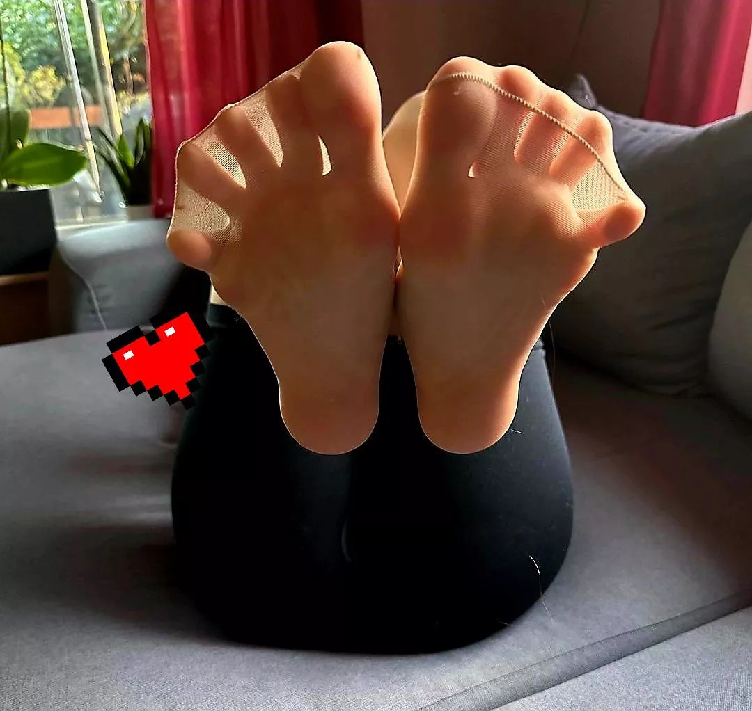 Christmas is so close! 🎄 I can't wait to open my gifts! What did you want for Christmas?