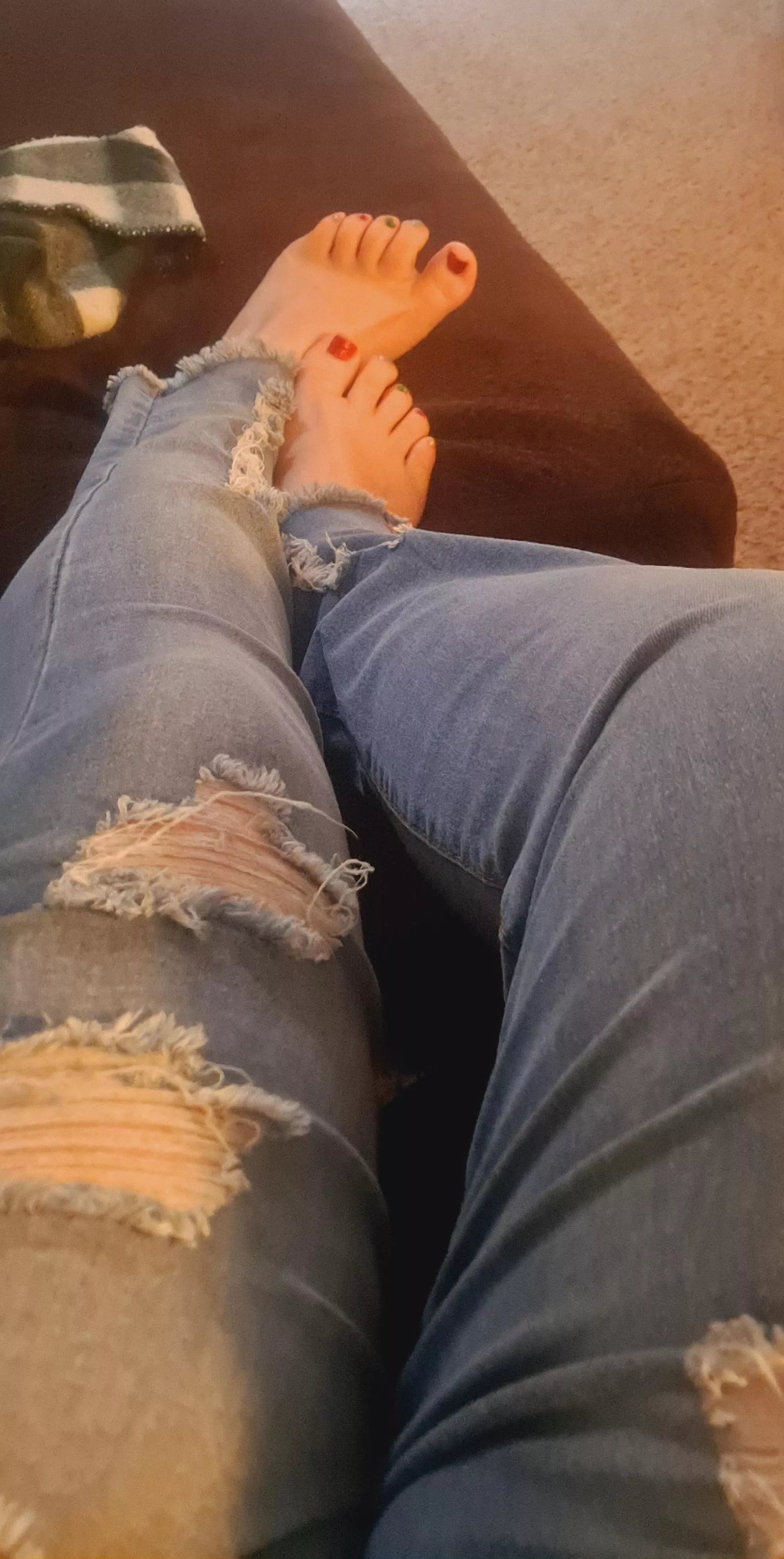 Christmas toes