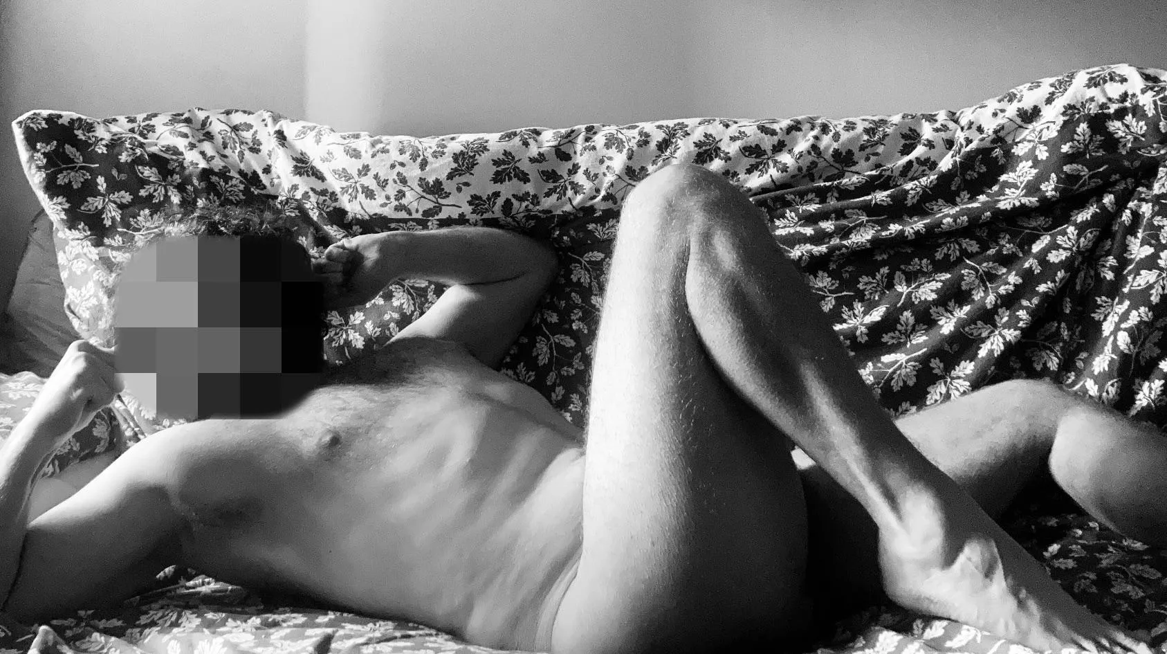 classic pose (m)