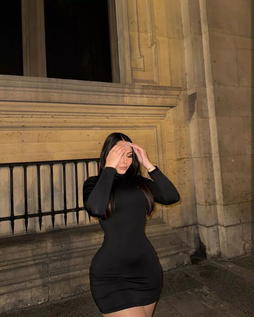 Classuc black dress