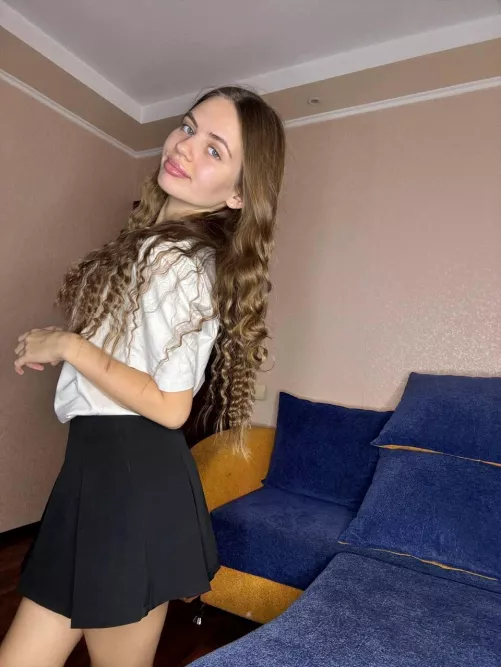 Classy girl, always ready to turn heads!