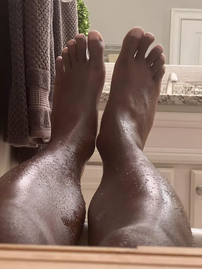 Clean feet