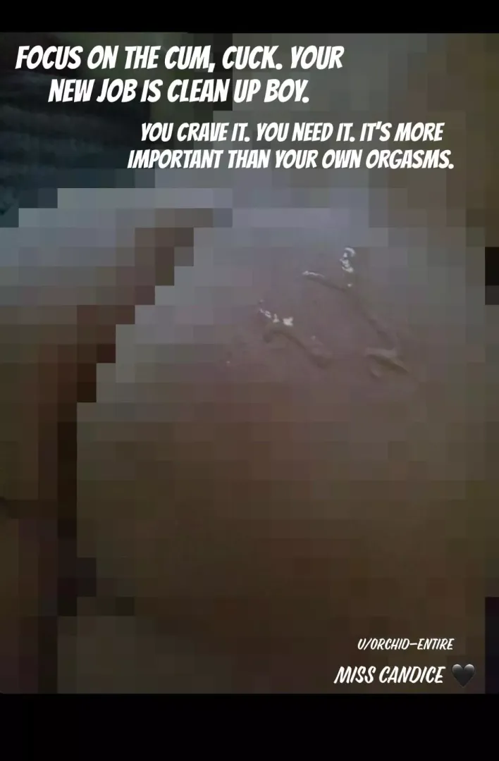 Clean up cucks love their job 😏🖤