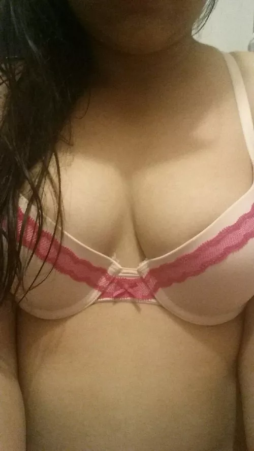 Cmnt your thoughts loves