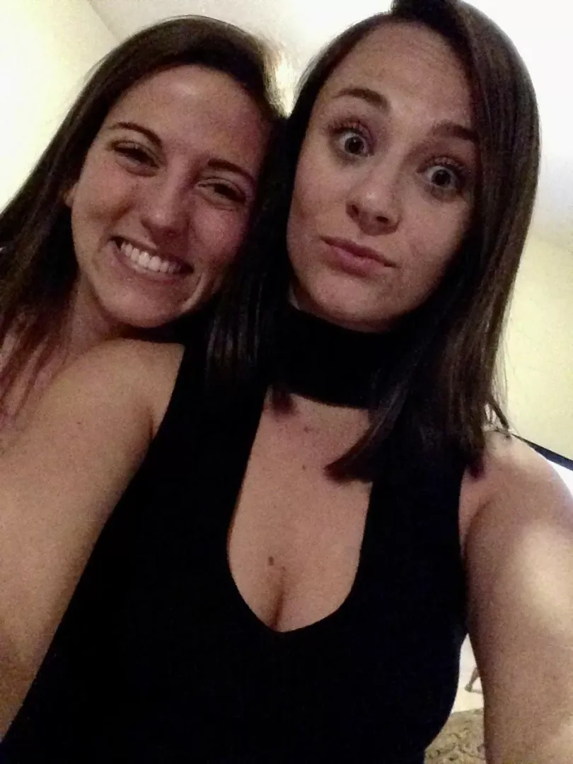 College besties: which one?
