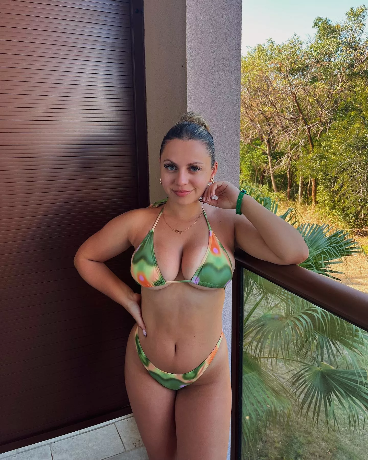 Colorful kini