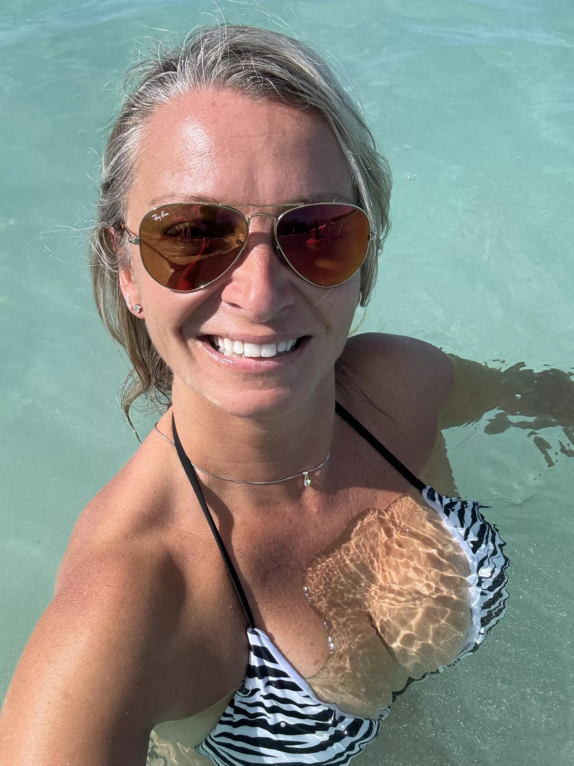 Come and float with me