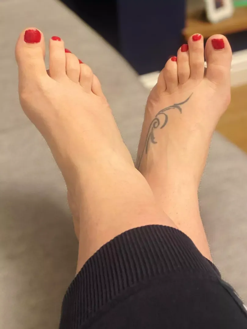 Come and give them a rub, it’s been a long day 🥰