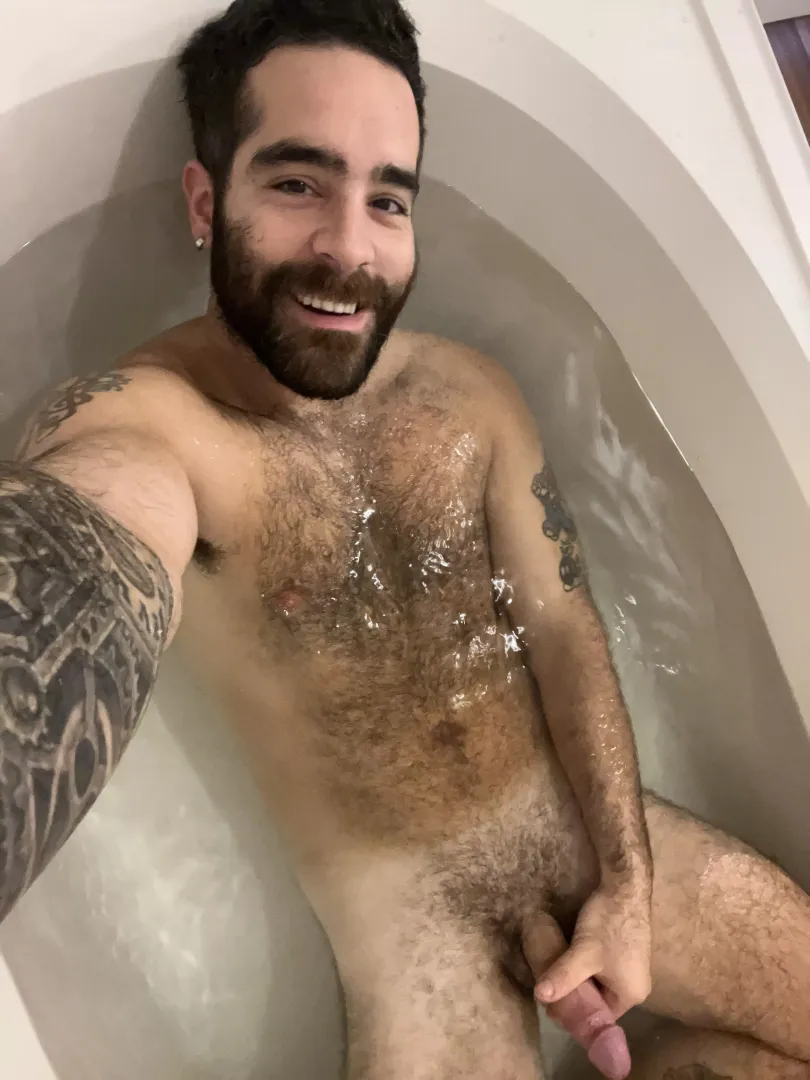 Come bathe with me!
