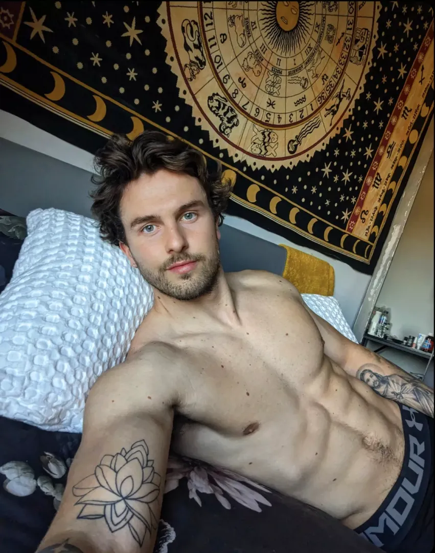 Come chill with me ...