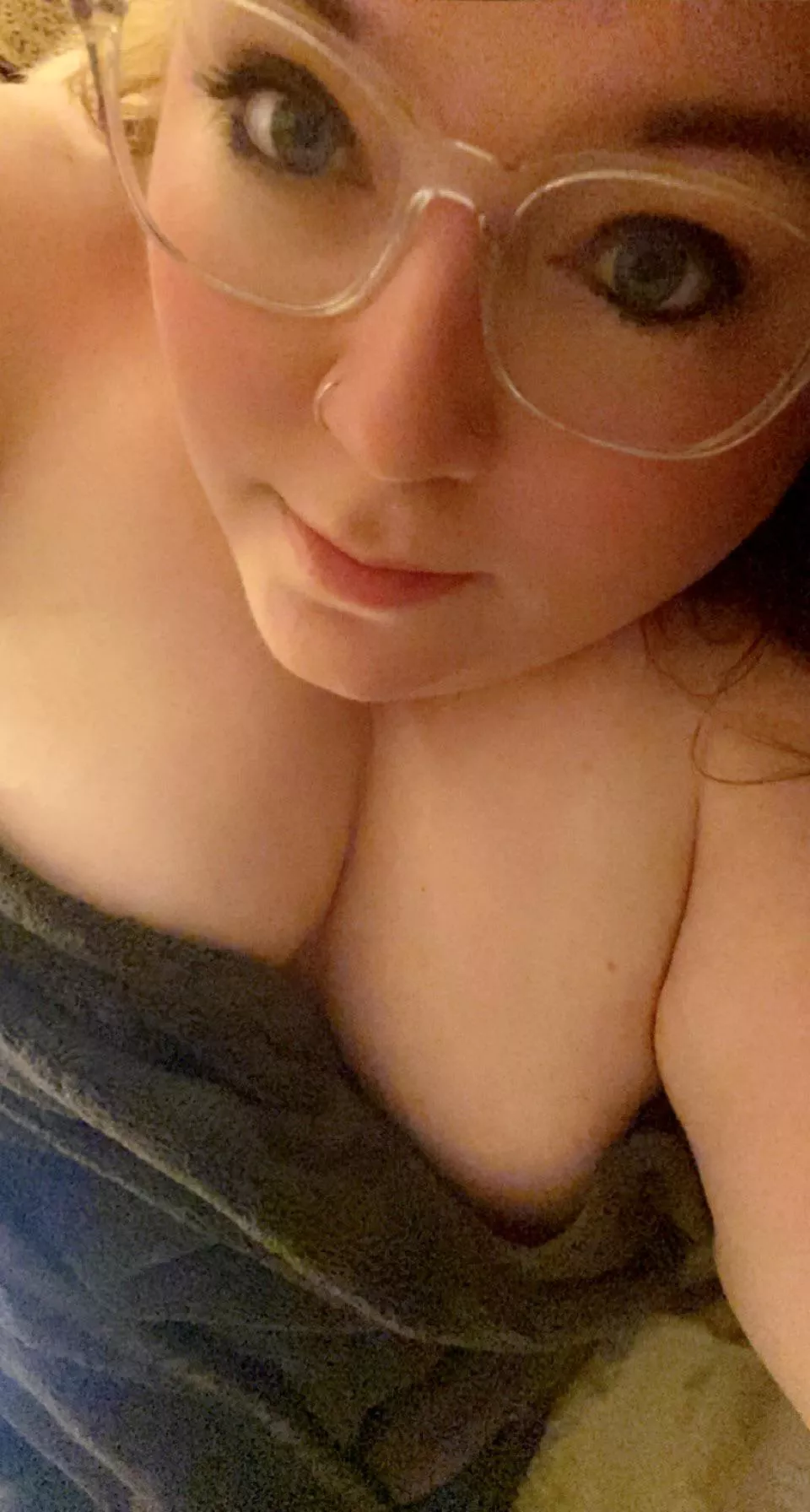 come cuddle?