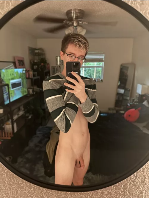 Come cuddle 🥹