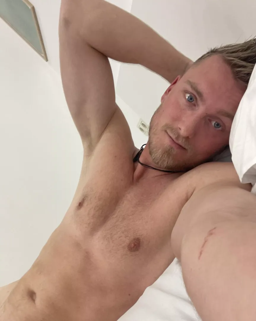 Come cuddle with this cub 😉