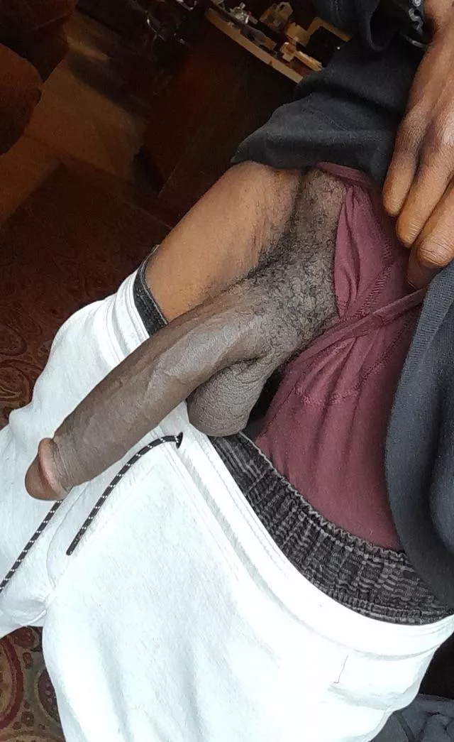 Come deepthroat this BBC ✨