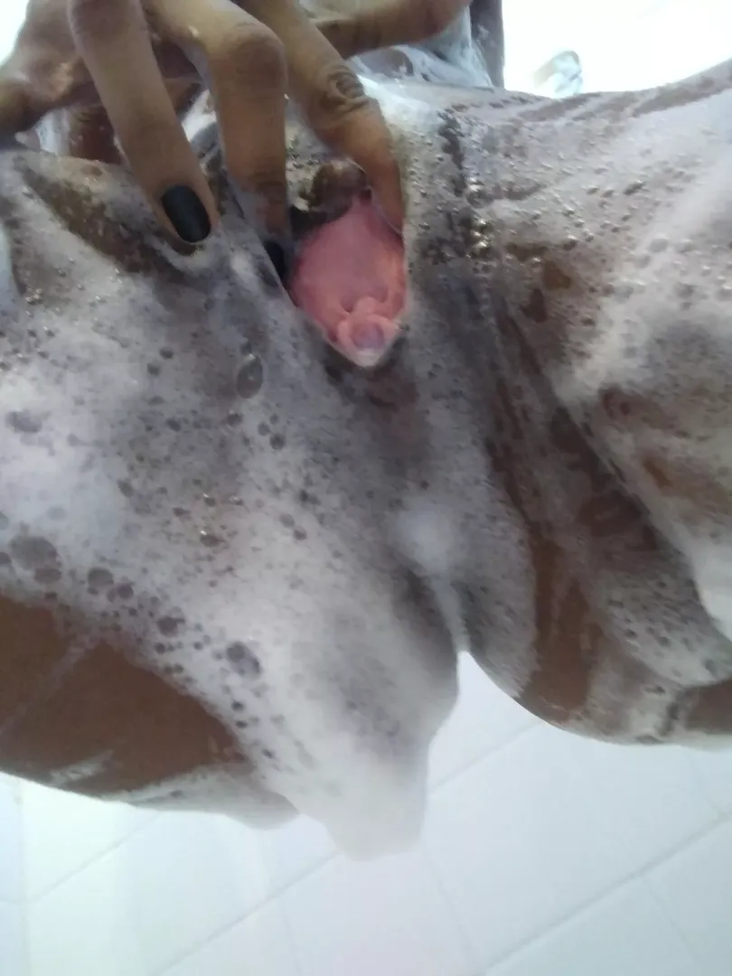 come fuck me in the shower 🥵💦🍆