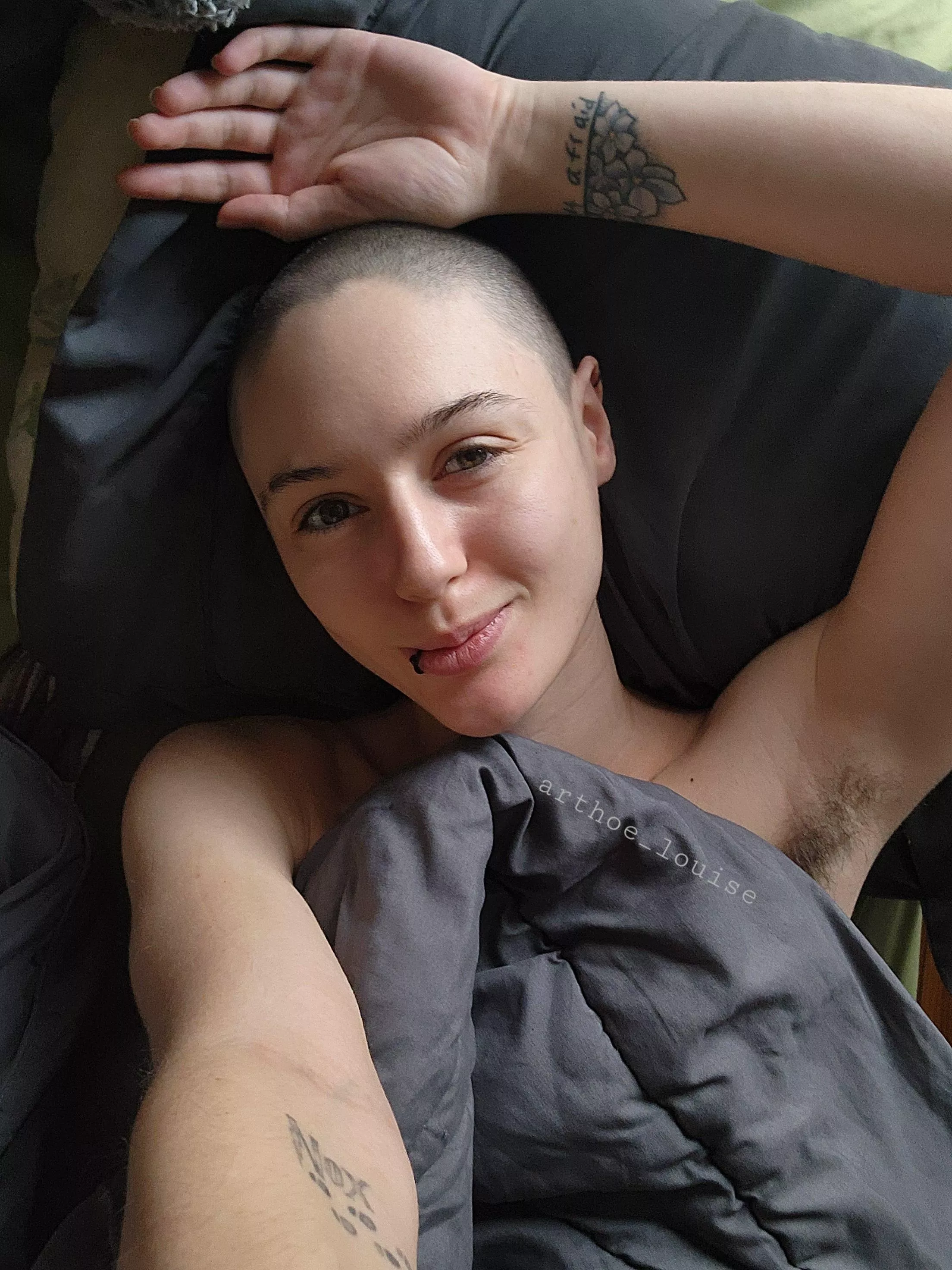 Come get a whiff of my morning fur