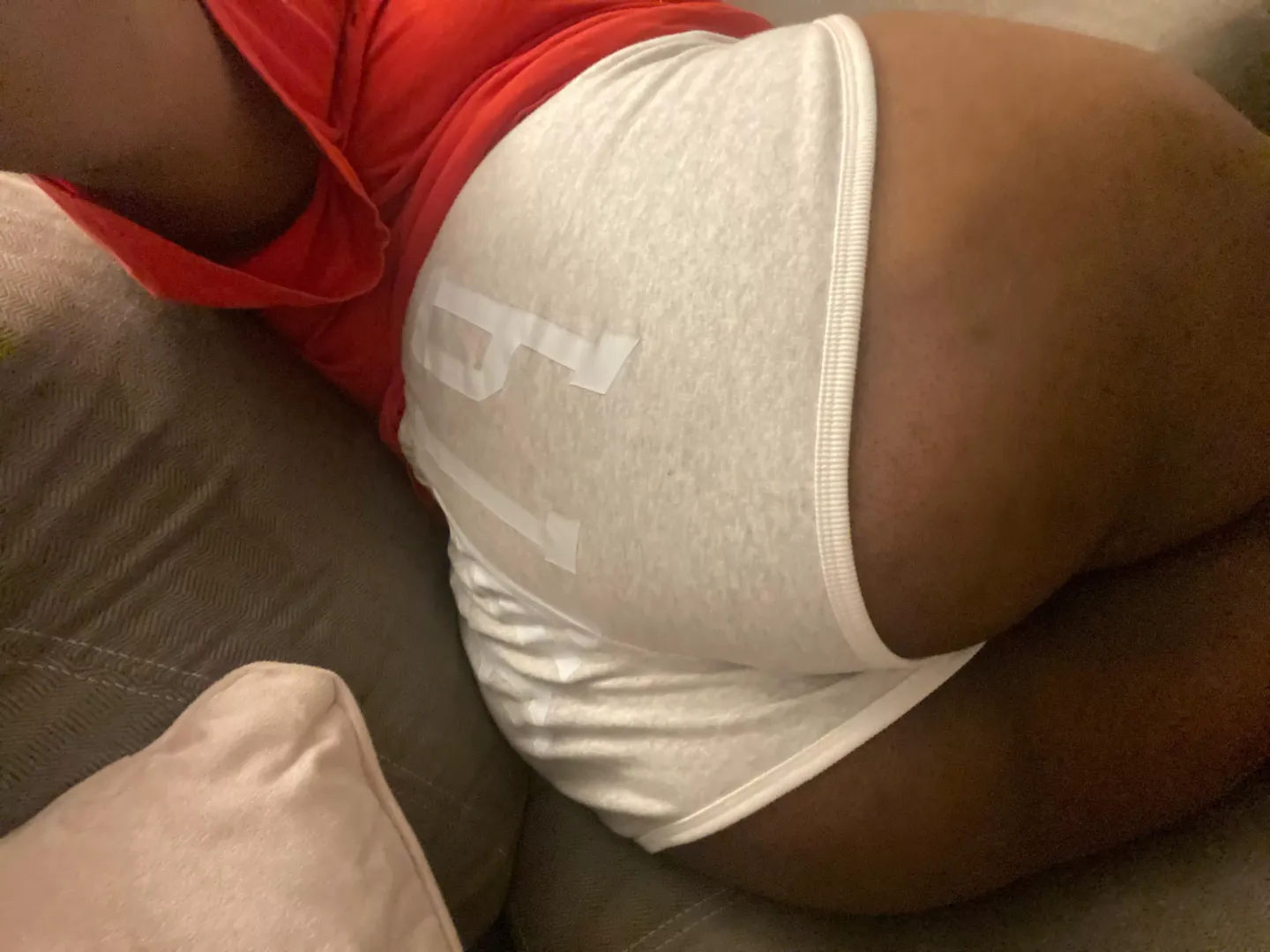come give it a kiss