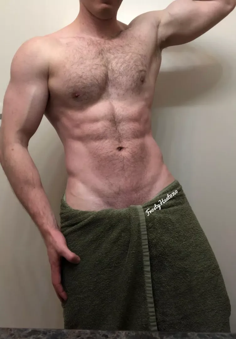 Come give my towel a tug 😉