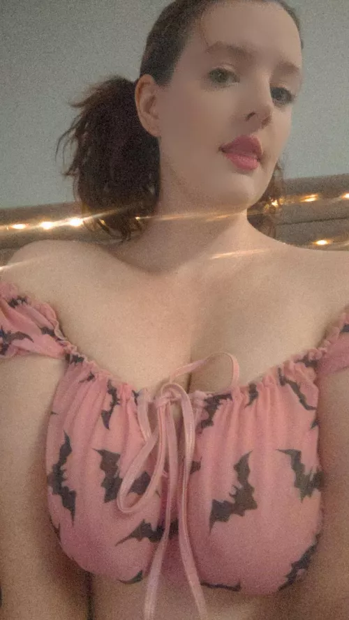 come hang out!