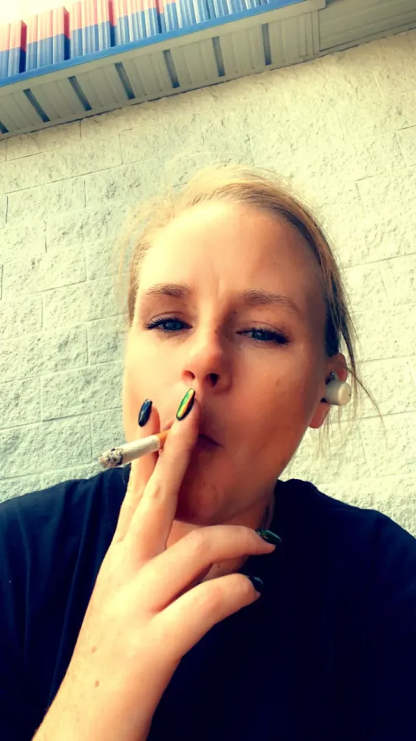 Come have a smoke