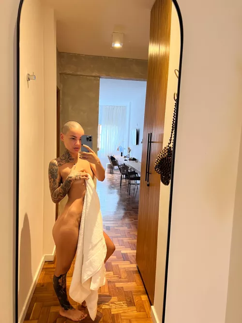 Come home from work and take a shower with me baby