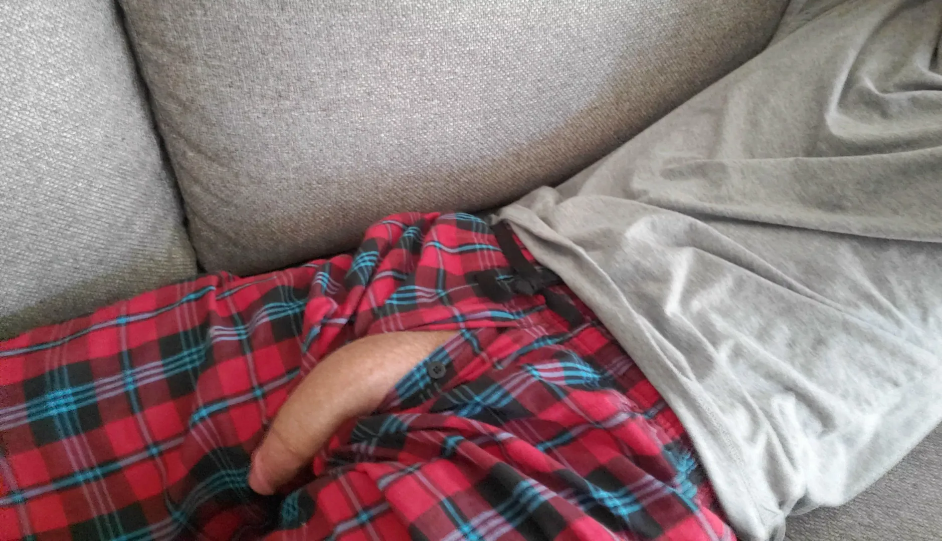 come lay next to me [27]
