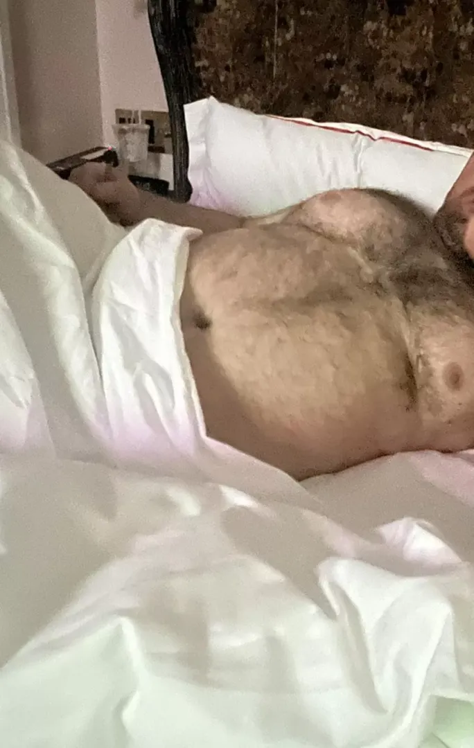 Come lay ur head on daddy’s chest while I nurse u!! 🐻🍼(40)