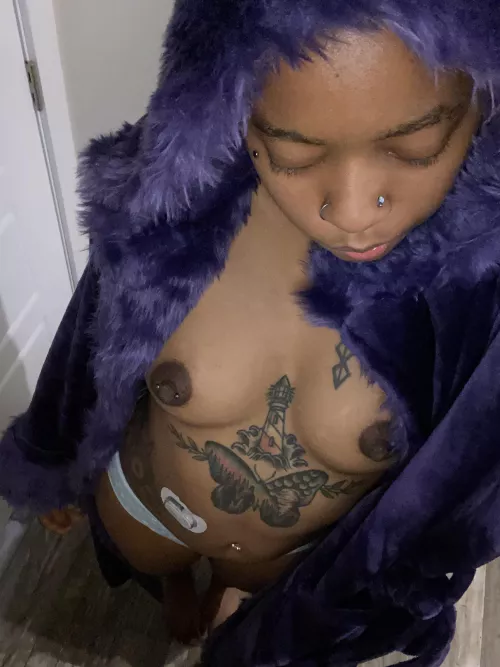 Come play with me! 35% off in my onlyfans now! Get a Fuck video free when you subscribe! Link comments