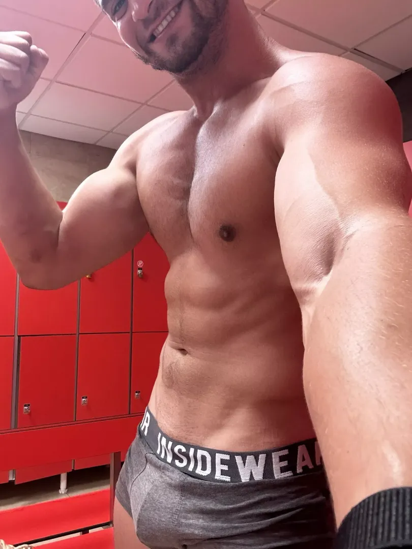 Come quickly before someone else comes to the gym locker room.