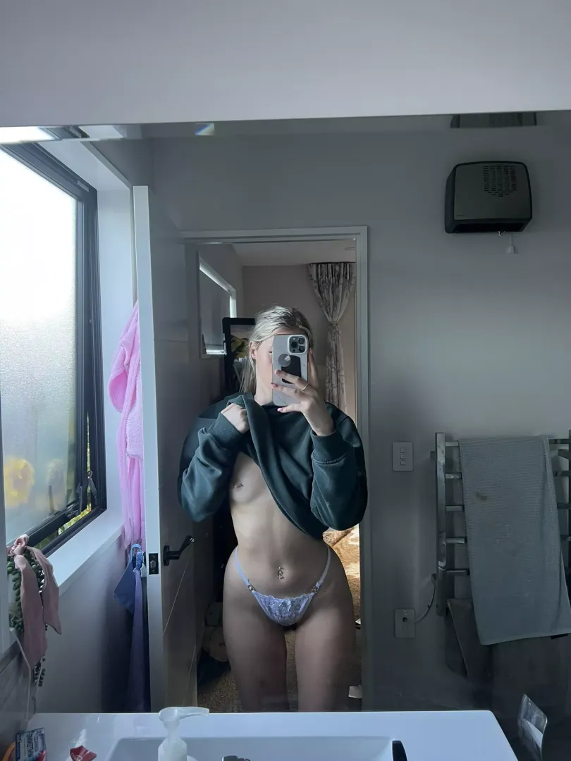 come see how I look w/o clothes on x