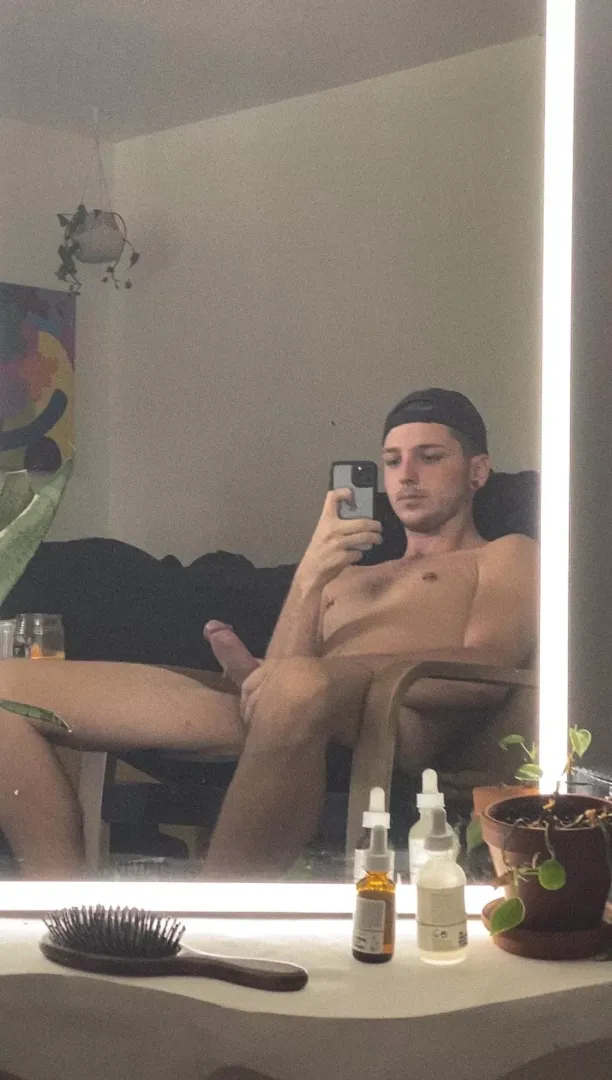 come sit
