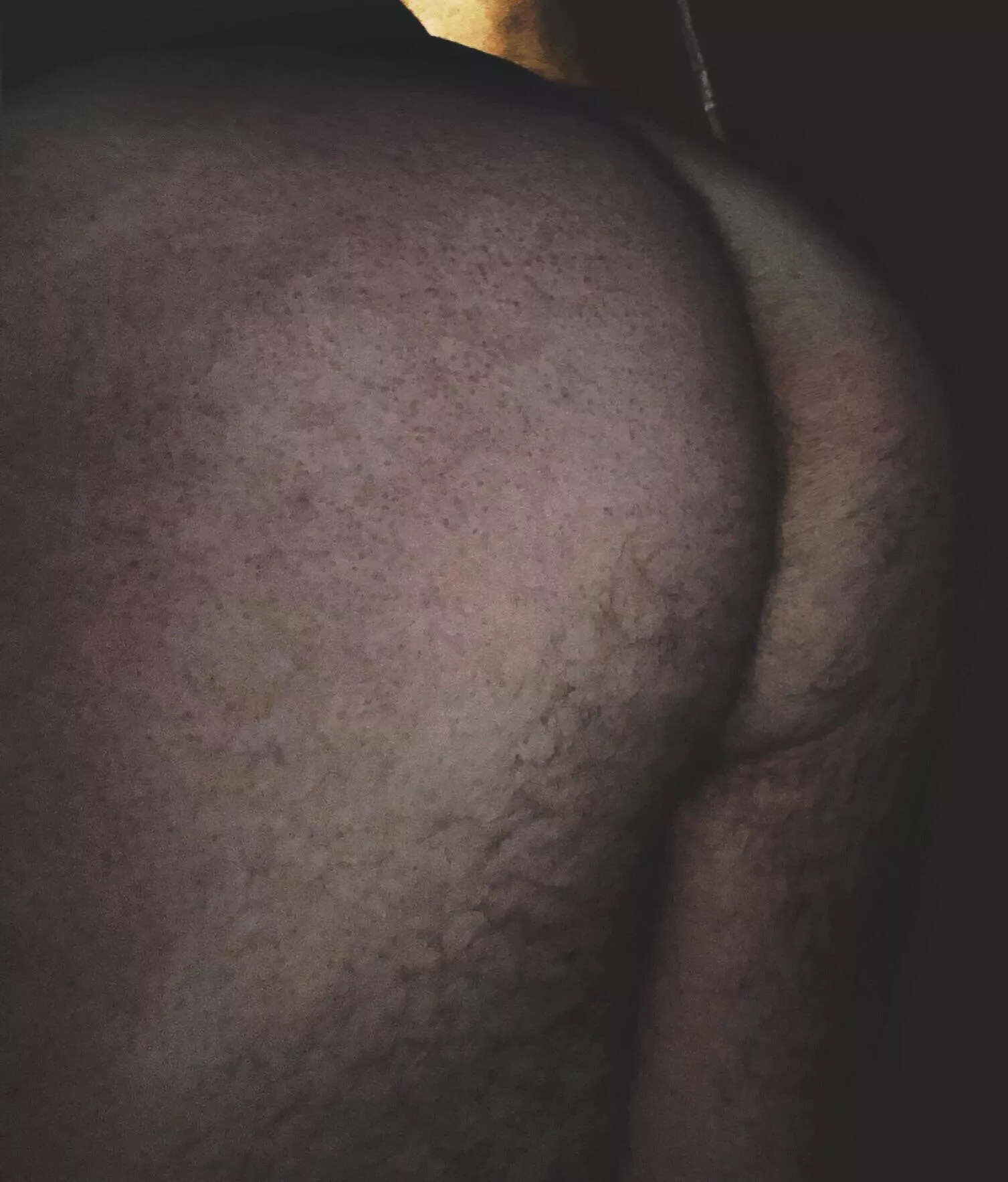 come spank my jiggly ass😩