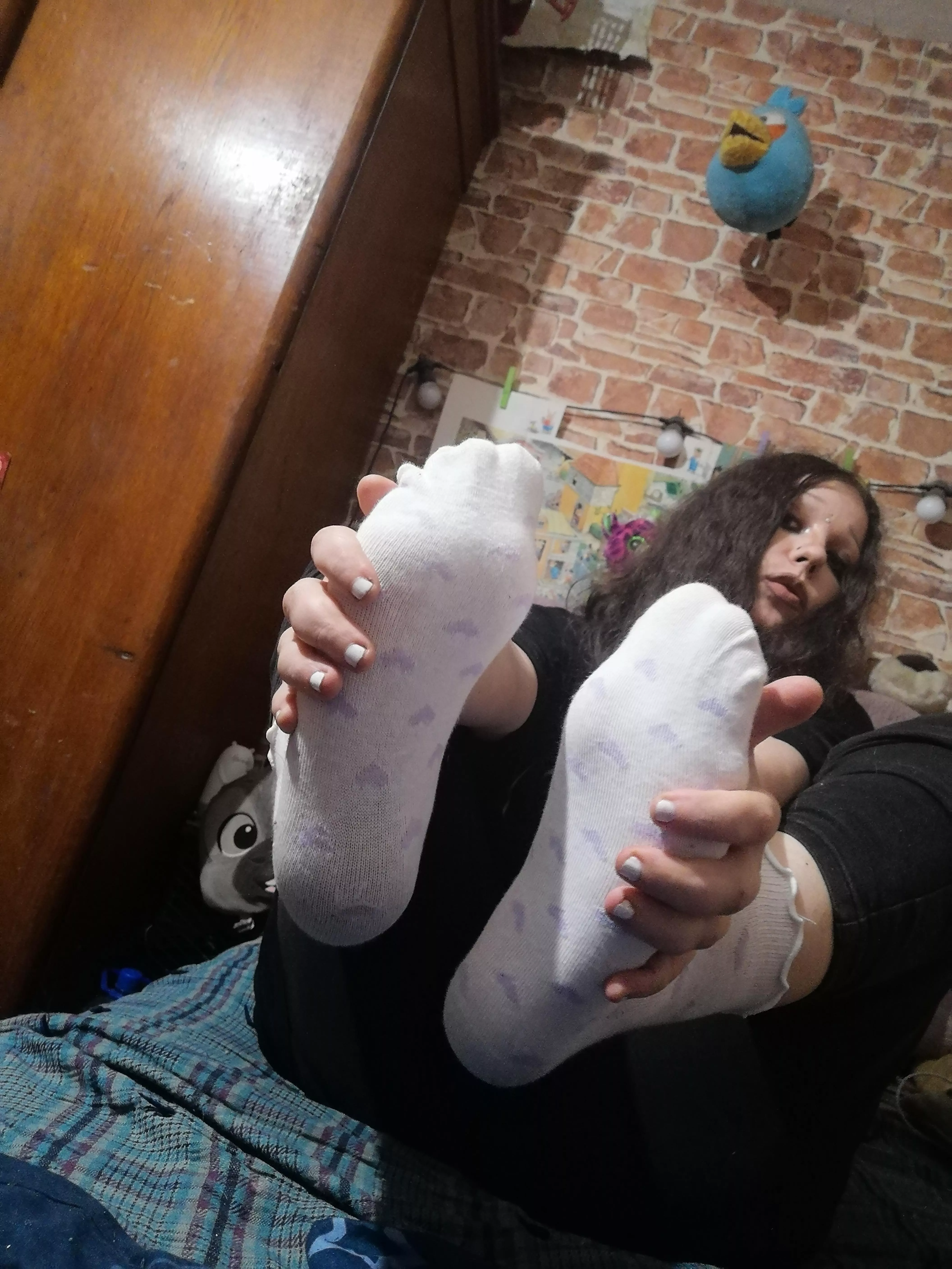 Come take those snow White fresh socks off