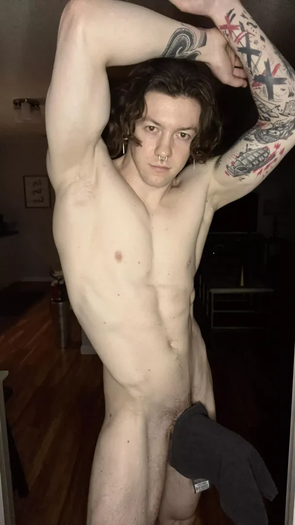 Come worship this body