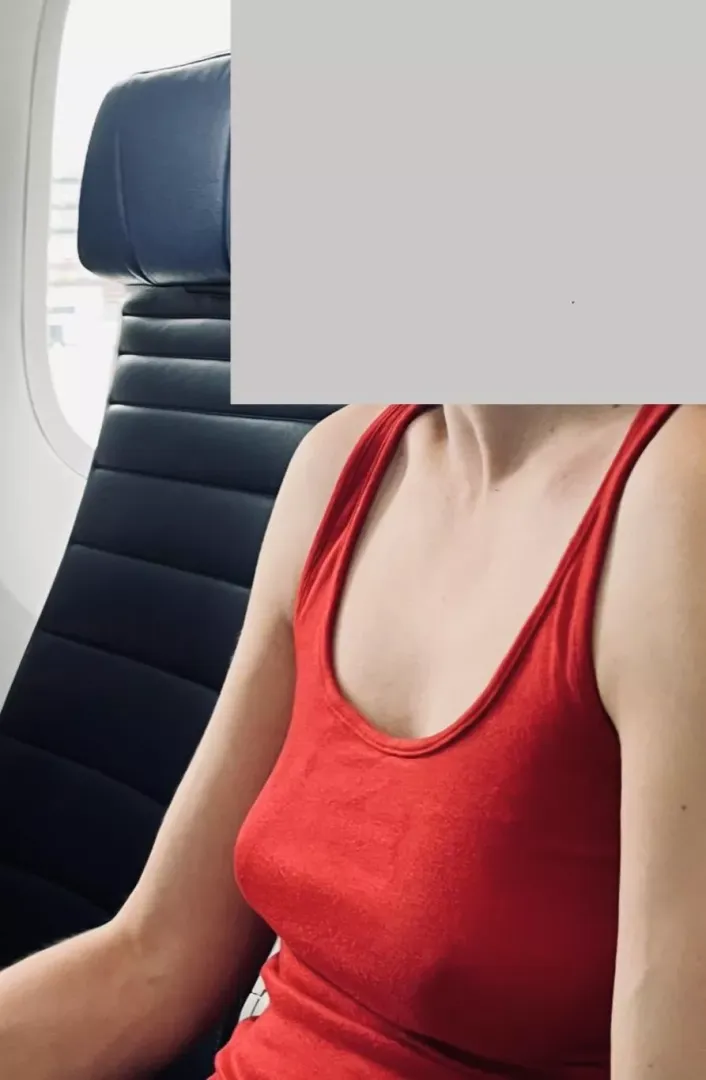 Comfy top for the plane