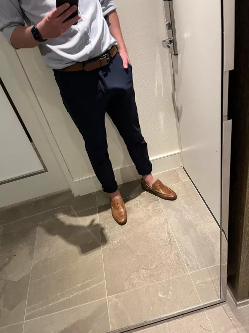 Commando at the bar
